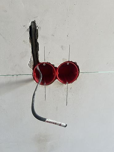 Электрики: Электромонтаж (простой) Установка розеток и выключателей Установка и — 9