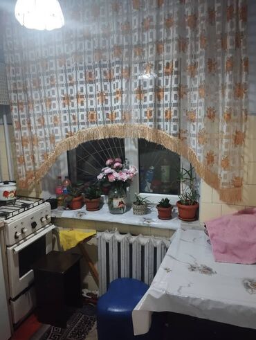 дома пишпек: 1 бөлмө, 28 кв. м, Жеке план, 1 кабат, Косметикалык ремонт