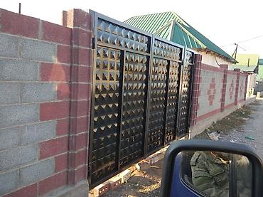 Распашные ворота: Кованые металлические изделия для экстерьера: ворота, калитки — 12