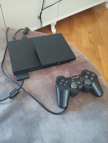 PS2 & PS1 (Sony PlayStation 2 & 1): Plesteyşın 2 di satılır nömrə 0507219583 heçnə bir prablemi yoxdur çox