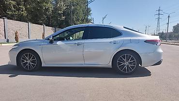 mark x: Toyota Camry: 2021 г., 2.5 л, Вариатор, Гибрид, Седан — 8