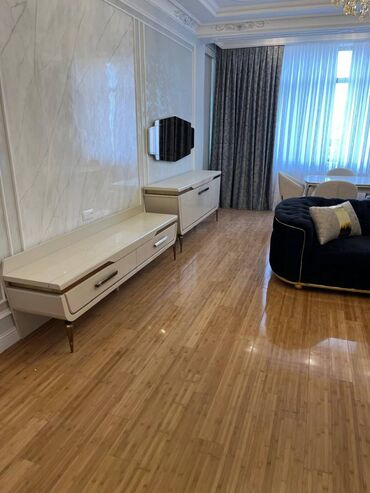 Uzunmüddətli kirayə mənzillər: Tibb Universiteti yaxınlığında 18 mərtəbəli binanın 15-ci mərtəbəsində -da lalafo.az — 3 Uzunmüddətli kirayə mənzillər: Tibb Universiteti yaxınlığında 18 mərtəbəli binanın 15-ci mərtəbəsində — 3