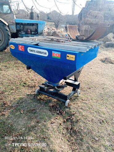 Traktorlar: Traktor Belarus (MTZ) 42, 1988 il, 42 at gücü, motor 4.2 l, İşlənmiş — 28