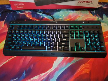 Səsgücləndiricilər, qulaqlıqlar və mikrofonlar: Hyperx Alloy Core RGB Klavyatura ideal veziyyetdedir Metro etrafi