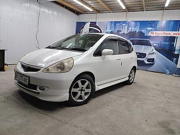 6 2: Honda Fit: 2002 г., 1.5 л, Бензин, Хэтчбэк — 3
