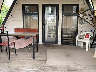 этажный дом: Каркасный дом A-Frame с большой крытой террасой — 5