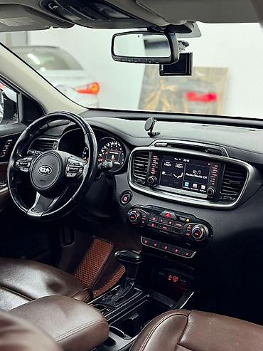 masin sukani: Kia Sorento: 2 l | 2016 il Krossover — 5