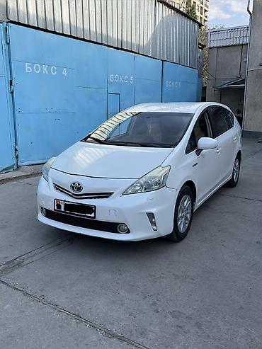 byd ev: Toyota Prius V: 2012 г., 1.8 л, Вариатор, Гибрид, Универсал — 1