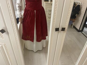 длинное платье красивое: Вечернее платье, Длинная модель, С рукавами, XL (EU 42)