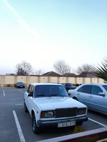 VAZ (LADA): Model: Lada 2107 Kuzov: sedan, ağ rəng Sürətlər qutusu: mexaniki Ön və — 7