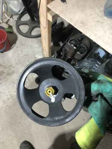 Motor üçün digər detallar: Avtomobil üçün ehtiyat hissələri paketi Tərkib: - Qaz paylayıcı — 1