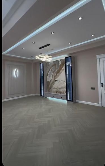 Ремонт под ключ: Современный интерьер с дизайнерским освещением и встроенными решениями — 18