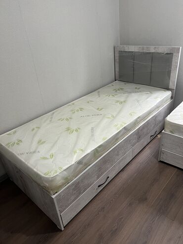 Односпальные кровати: Односпальная кровать, Новый, С матрасом, В рассрочку, длина - 200 см — 17