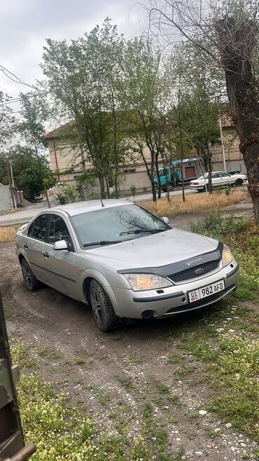 ford courier: Ford Mondeo: 2002 г., 2 л, Механика, Бензин, Седан