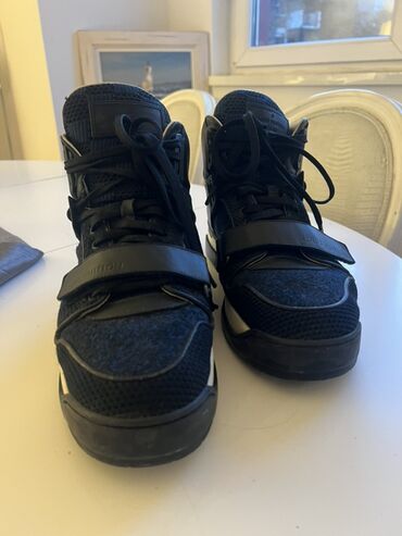 Patike: Patike, Louis Vuitton, veličina - 42 na lalafo.rs — 1 Patike: Patike, Louis Vuitton, veličina - 42 — 1