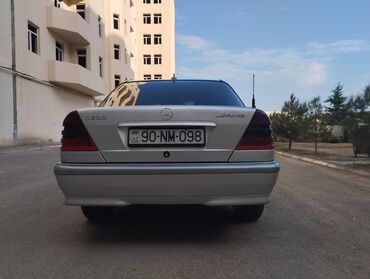 задний фонарь мерседес: Mercedes-Benz C 180: 1.8 l | 1998 il Sedan