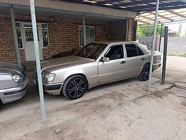 Mercedes-Benz W124: 1991 г., Седан
