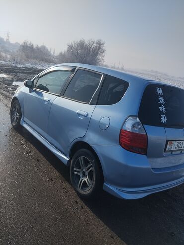 Honda: Honda Fit: 2002 г., 1.3 л, Вариатор, Бензин, Хэтчбэк — 6