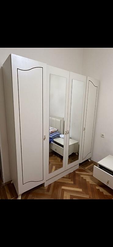 Мебель для дома: Yataq otağı mebel dəsti Tərkib: - 4 qapılı böyük şkaf – 2 güzgülü — 1
