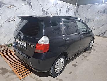 Honda: Honda Fit: 2004 г., Механика, Хэтчбэк — 10