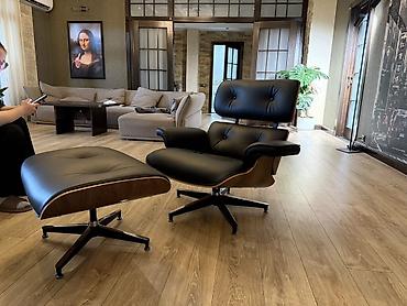 Реклайнеры: Новое дизайнерское Кресло-реклайнер в стиле Eames Lounge с пуфом — 1
