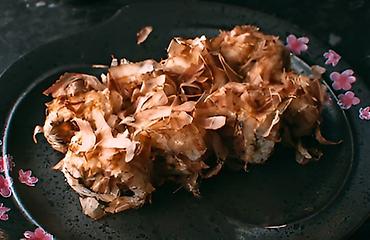 Готовые блюда, кулинария: Сеты суши и роллов - Ассорти роллов: классические, запечённые и с — 25