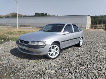 Tavalar: Opel Vectra: 1.8 l | 1998 il 458238 km Hetçbek