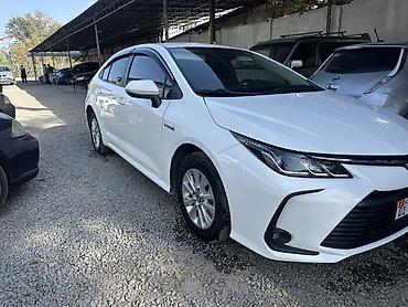 тойота аква гибрид: Toyota Corolla: 2021 г., 1.8 л, Гибрид, Седан — 3