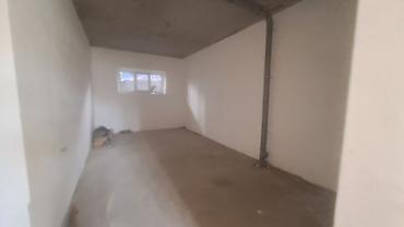 Продажа помещений свободного назначения: Продаю коммерческое цокольное помещение 3х комнатную 68кв.м на первой — 9