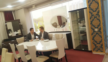 Masa və oturacaq dəstləri: Qonaq otağı üçün, Yeni, Açılmayan, Oval masa, 8 stul — 1