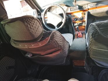 обменять автомобиль с доплатой: Mercedes-Benz W124: 1993 г., 2.2 л, Механика, Бензин, Седан