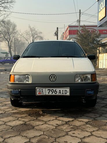 Volkswagen: Volkswagen Passat: 1989 г., 1.8 л, Механика, Бензин, Седан