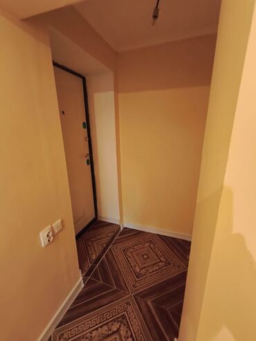 квартиры в районе кызыл аскер: 2 комнаты, 40 м², Хрущевка, 3 этаж, Косметический ремонт