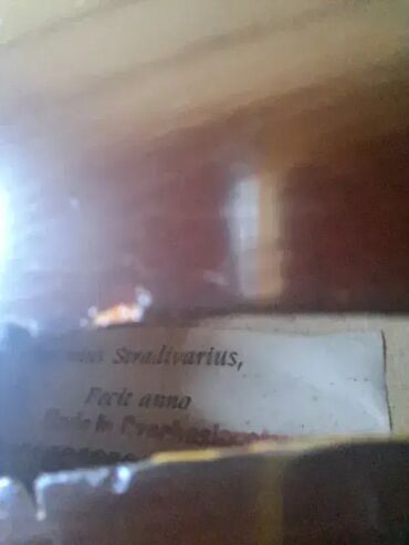 Violine: Violina sa gudalo u dobrom stanju sa manjim tragovima koriscenja, sve — 5