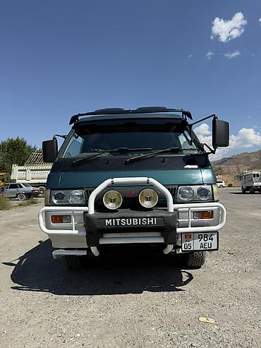 4 vd: Mitsubishi Delica: 1994 г., 2.5 л, Автомат, Дизель, Минивэн — 1