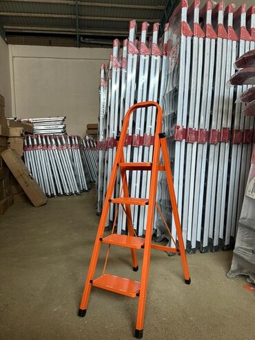 Nərdivanlar: Teleskopik nərdivan, müxtəlif hündürlüklərdə işləmək üçün ideal olan — 16