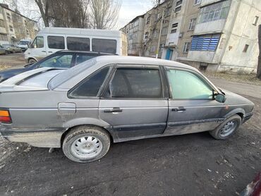 пасат обмен: Volkswagen Passat: 1989 г., 1.8 л, Механика, Газ, Седан