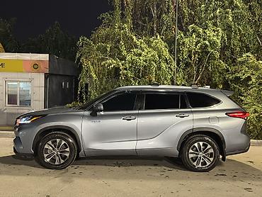 mercedes e200: Toyota Highlander: 2020 г., 2.5 л, Вариатор, Гибрид, Кроссовер — 4