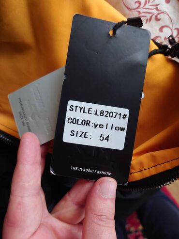 Köynəklər: Магазин закрылся в наличии осталось много качественных футболок — 9