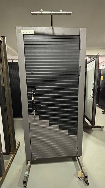 Межкомнатные двери: Входная дверь с декоративной панелью внутри и снаружи — это — 6