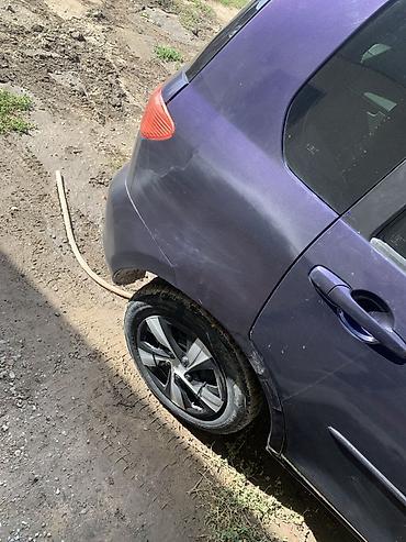 купить авто тойота камри: Mazda Demio: 2003 г., 1.3 л, Автомат, Бензин, Хэтчбэк — 7
