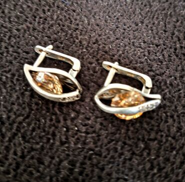 Серебряные серьги: Серебряные серьги, Проба 925, Женские, Б/у at lalafo.kg — 19 Серебряные серьги: Серебряные серьги, Проба 925, Женские, Б/у — 19