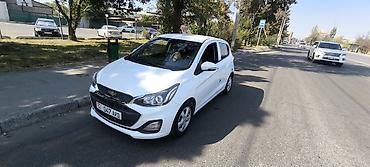 mini kuper: Chevrolet Spark: 2018 г., 0.9 л, Автомат, Бензин, Хэтчбэк — 3