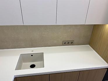 камень для столешницы: Столешница из искусственного камня на заказ 🔥 🎁 При заказе столешницы — 8