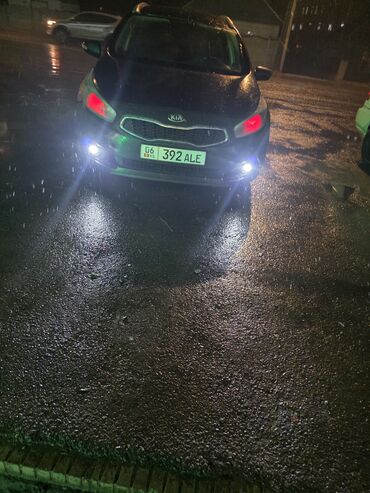 Kia: Kia Ceed: 2015 г., 1.4 л, Механика, Бензин, Универсал — 4