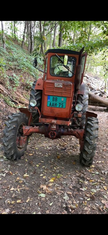 husqvarna kosilica traktor: Odradjena puna generalka, menjac, vuca radi perektno, nove gume