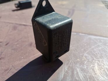 Auto delovi: Relej maglenki Lada 21213,21214 Niva, Lada 112 br.2. Polovnano — 6