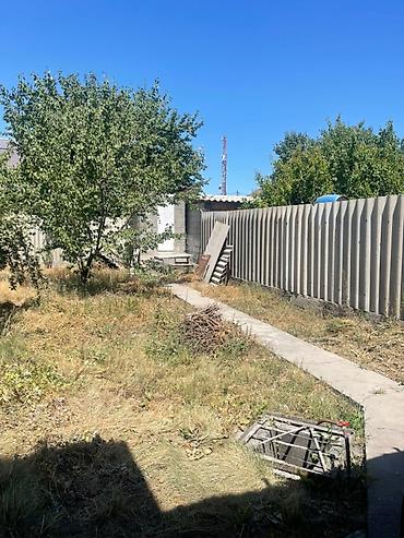 Продажа коттеджей и домов: 🏡 Продается 4 комнатный дом с времянкой 📍 Район: Ак-Орго 🏠 Площадь — 9