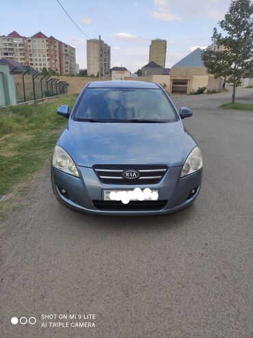 Kia: Kia Ceed: 1.6 l | 2007 il Hetçbek