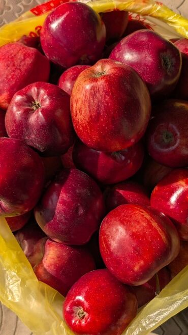 ящик для яблоко: Яблоки Крипсон, В розницу